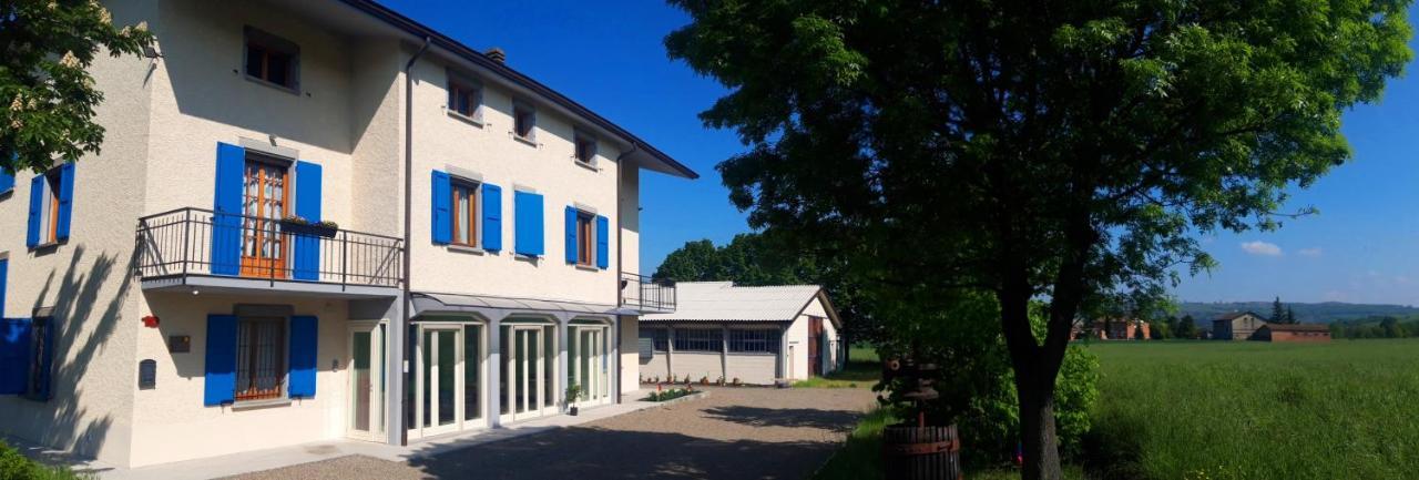 B&B Des Artistes Borzano Εξωτερικό φωτογραφία