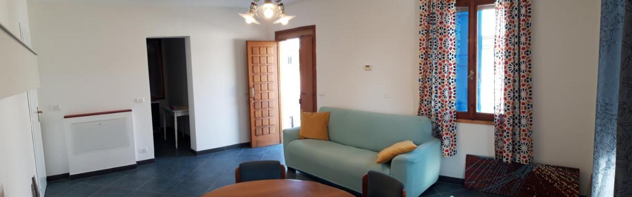 B&B Des Artistes Borzano Εξωτερικό φωτογραφία